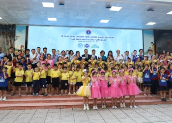 Lễ phát động Chương trình vì sức khỏe cộng đồng “Mắt khoẻ ngời sáng tương lai”