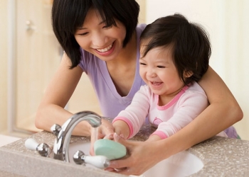 Bộ Y tế kêu gọi người dân rửa tay thường xuyên